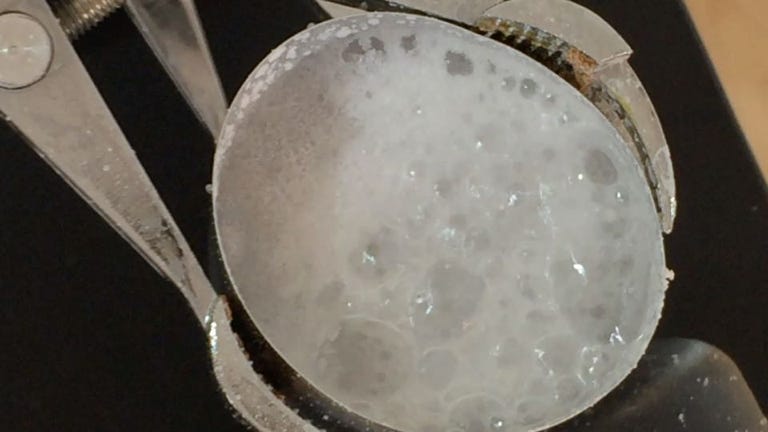 Experiment: Salz aus Wasser gewinnen
